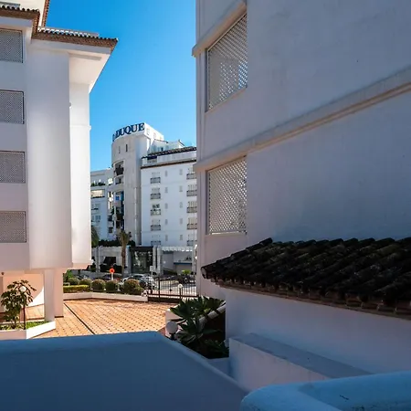 Gaviotas - Playas Del Duque - Puerto Banus * Marbella