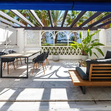 Gaviotas - Playas Del Duque - Puerto Banus Apartment *