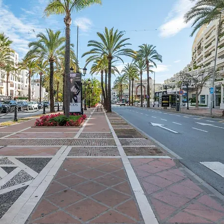 Lägenhet Gaviotas - Playas Del Duque - Puerto Banus *